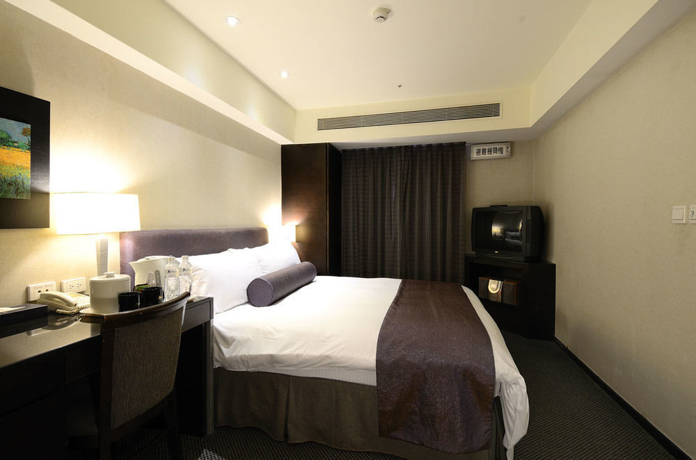 เค โฮเต็ล ยุงเหอ Hotel หยงเหอ ภายนอก รูปภาพ