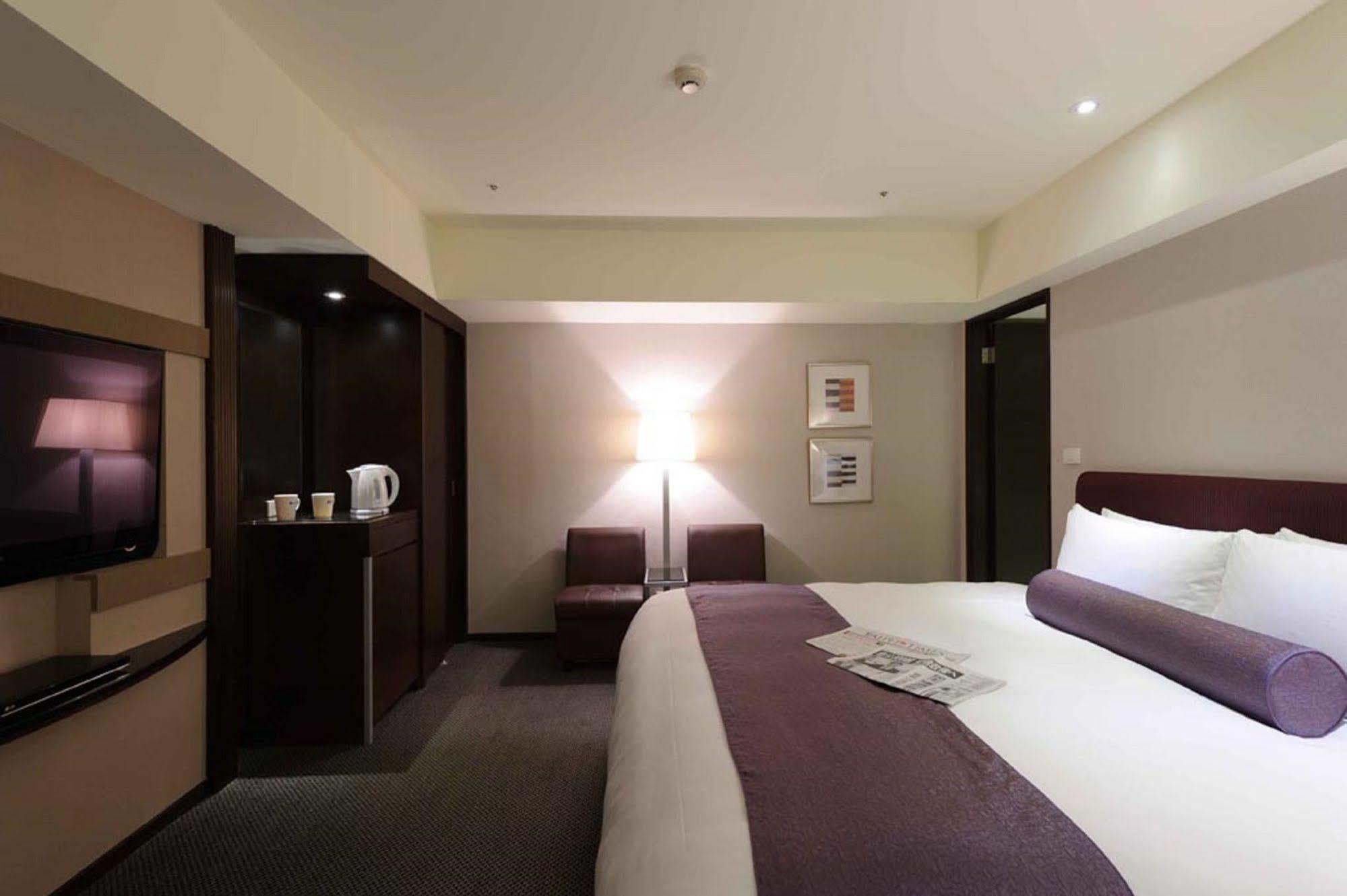 เค โฮเต็ล ยุงเหอ Hotel หยงเหอ ภายนอก รูปภาพ